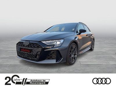 Neu Audi RS3 Sport 400 PS (294 kW) 2025 Grau Limousine