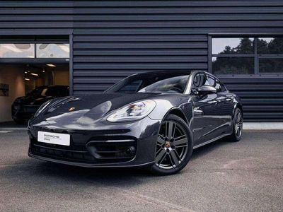 Porsche Panamera 4