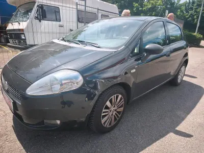 Gebraucht Fiat Grande Punto 77 PS (56 kW) 2007 Schwarz Kleinwagen