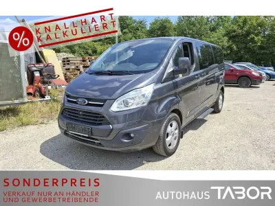 Gebraucht Ford Tourneo Custom Titanium 131 PS (96 kW) 2018 Grau Van