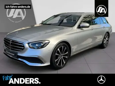 Gebraucht Mercedes E220 200 PS (147 kW) 2023 Hightech silber Kombi