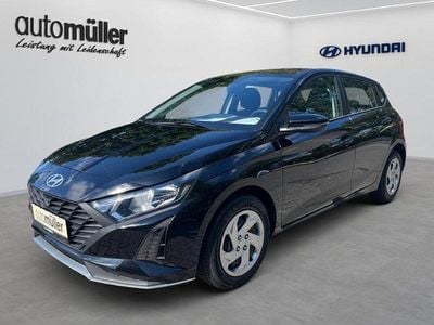 Neu Hyundai i20 Select 79 PS (58 kW) 2025 Schwarz Limousine