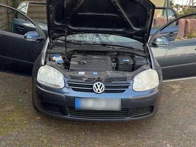 Gebraucht VW Golf V 75 PS (55 kW) 2004 Blau Kleinwagen