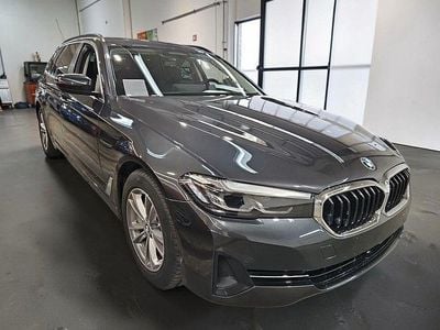 Begagnad BMW 530 Performance 286 HK (210 kW) 2023 Grå Sedan