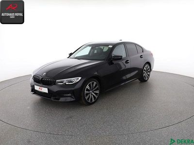 Schwarz (metallic) Gebraucht 2020 BMW 320 Sport Line Limousine | 32.880 € (Teuer)