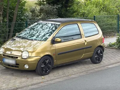 Gebraucht Renault Twingo 75 PS (55 kW) 2002 Gold Kleinwagen