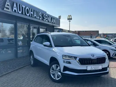 Używany Skoda Karoq Drive 150 KM (110 kW) 2024 Biały SUV