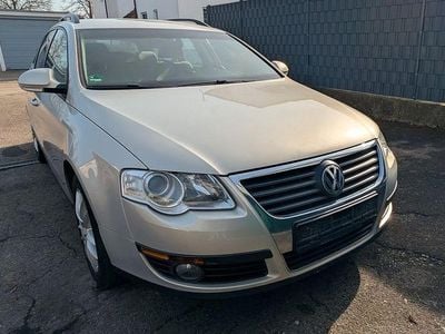 Gebraucht VW Passat Trendline 105 PS (77 kW) 2010 Silber Kombi