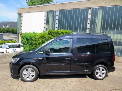 Gebraucht VW Caddy Comfortline 131 PS (96 kW) 2019 Schwarz Van / Kleinbus