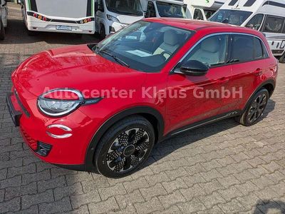 Neu Fiat 600 La Prima 101 PS (74 kW) 2025 Rot SUV