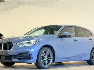 Gebraucht BMW 118 Sport Line 136 PS (100 kW) 2022 Grau Kleinwagen