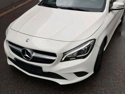 Gebraucht Mercedes CLA250 AMG line 211 PS (155 kW) 2014 Weiß Limousine