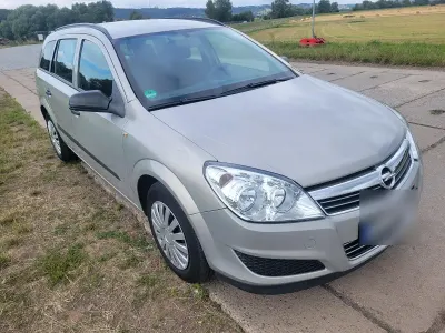 Gebraucht Opel Astra 90 PS (66 kW) 2009 Grau Kombi