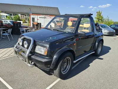 Gebraucht Suzuki Vitara 80 PS (58 kW) 1994 Schwarz Cabrio