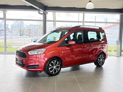 Gebraucht Ford Tourneo Courier Trend 101 PS (74 kW) 2015 Rot Van / Kleinbus