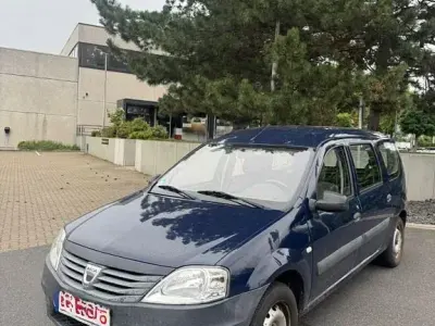 Gebraucht Dacia Logan MCV Basis 84 PS (61 kW) 2012 Blau Kombi