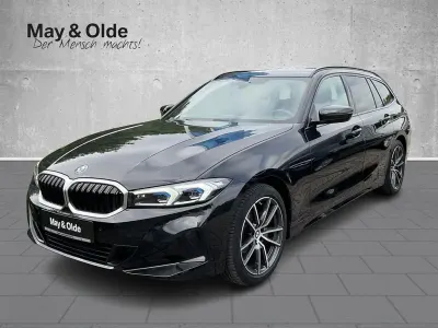 Gebraucht BMW 318 156 PS (114 kW) 2023 Schwarz Kombi