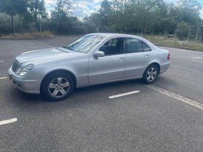 Mercedes E320