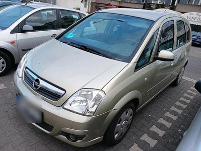 Second-hand Opel Meriva 90 CP (66 kW) 2009 Auriu Monovolum