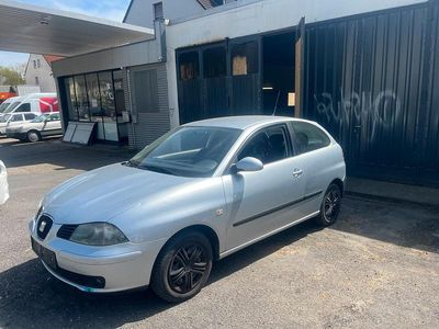 Usata Seat Ibiza 69 CV (50 kW) 2006 Argento Utilitaria