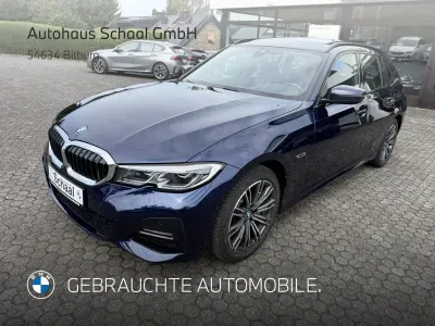 Gebraucht BMW 330e M Sport 292 PS (214 kW) 2022 Blau Kombi