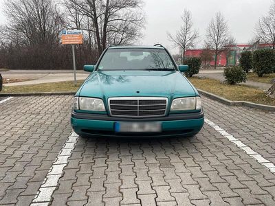 Gebraucht Mercedes C180 122 PS (89 kW) 1997 Grün Kombi
