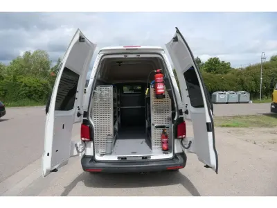 Gebraucht VW T6.1 150 PS (110 kW) 2021 Weiss Van