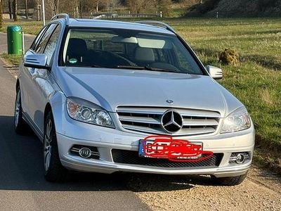 Gebraucht Mercedes C180 156 PS (114 kW) 2010 Silber Limousine