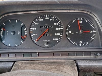 Audi 100