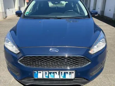 Occasion Ford Focus Trend 125 ch (91 kW) 2017 Bleue Berline