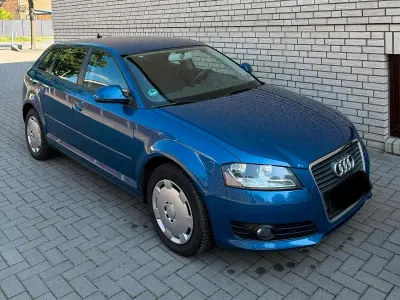 Gebraucht Audi A3 105 PS (77 kW) 2009 Blau Kleinwagen