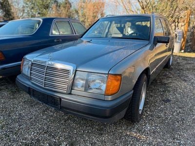 Gebraucht Mercedes 300 109 PS (80 kW) 1988 Grau Kombi