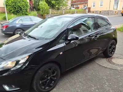 Gebraucht Opel Corsa Color Edition 101 PS (74 kW) 2016 Schwarz Kleinwagen