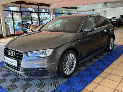Gebraucht Audi A3 Sportback Ambition 125 PS (91 kW) 2015 Grau Kleinwagen