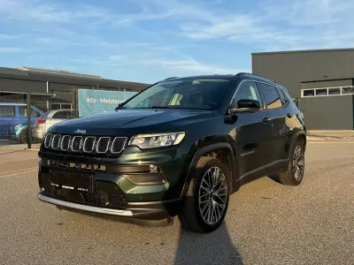 Gebraucht Jeep Compass 80th Anniversary 150 PS (110 kW) 2021 Grün SUV