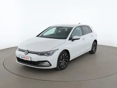 Gebraucht VW Golf VIII Style 54 PS (39 kW) 2021 Weiß Limousine