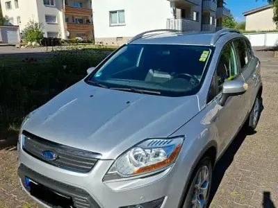 Gebraucht Ford Kuga Champions Edition 140 PS (102 kW) 2012 Silber SUV