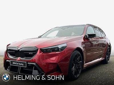 Nuova BMW M5 Comfort Edition 727 CV (534 kW) 2026 Rosso Station wagon