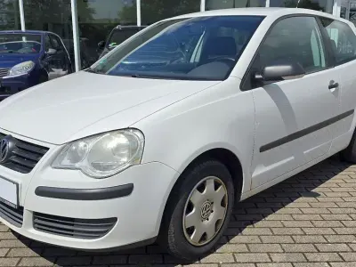 Gebraucht VW Polo Trendline 69 PS (50 kW) 2009 Candyweiss Kleinwagen