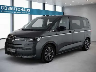 Gebraucht VW Multivan Style 204 PS (150 kW) 2023 Grau Van / Kleinbus