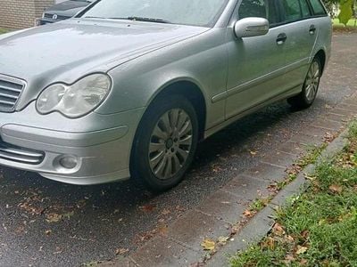 Mercedes C200