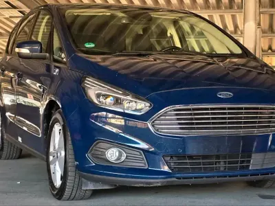 Usata Ford S-MAX S 150 CV (110 kW) 2019 Blu Monovolume