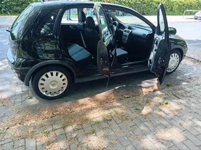 Gebraucht Opel Corsa 80 PS (58 kW) 2005 Schwarz Kleinwagen