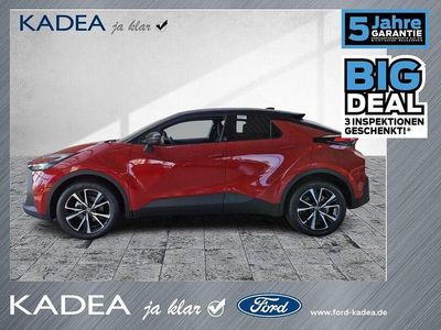 Neu Toyota C-HR 140 PS (102 kW) 2025 Emotional red 2 (3u5)/ black ( SUV