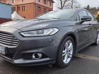 Gebraucht Ford Mondeo Titanium 241 PS (177 kW) 2016 Grau Limousine