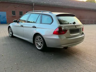 Gebraucht BMW 320 163 PS (119 kW) 2005 Silber Kombi