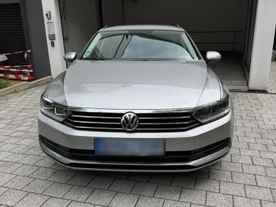 Gebraucht VW Passat 120 PS (88 kW) 2016 Grau Kombi