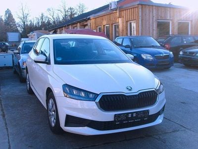 Gebraucht Skoda Fabia Active 65 PS (47 kW) 2022 Weiß Limousine