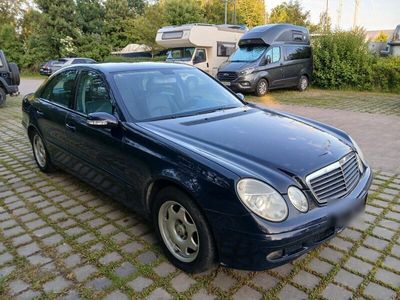 Mercedes E220