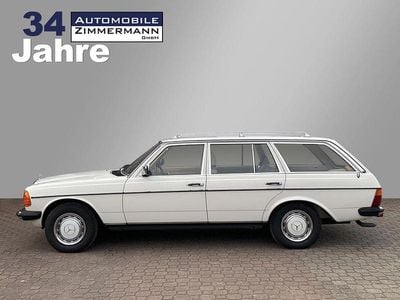 Weiß Gebraucht 1982 Mercedes 200 Limousine | 29.950 €